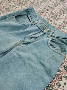 Vintage Light Wash Jeans
