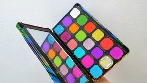 Set Of 2- Makeup Revolution Eyeshadow Palettes