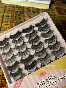 Calailis eyelash and glue