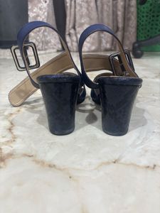 Brand New Heels Size 3 From Max