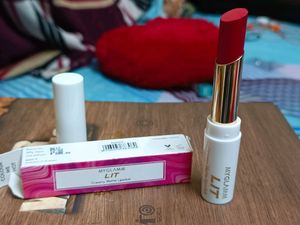 Myglamm Lit Creme Matte Lipstick Apletini
