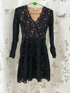 Limited Gold Edition H&M Chanitlly Lace Dress