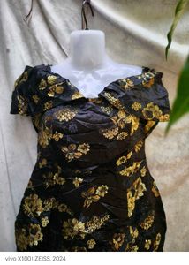 5.24.11 SEXY BLACK GOLDEN BODYCON DRESS