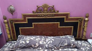 Queen Size Double Bed With Dressing Table.