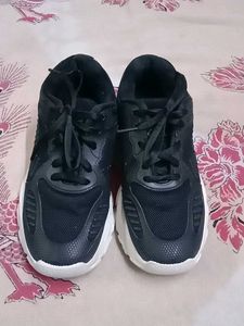 Black Shoes