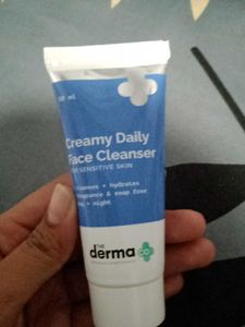 The Derma Co Cleanser