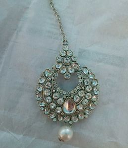 Earring Set With Mangtika