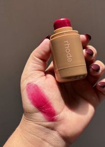 Rhode Pocket Blush :- Plum