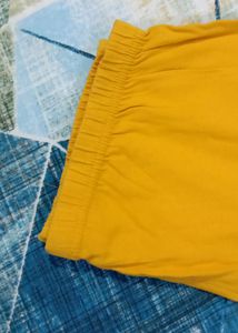 Mustard Colour Leggi