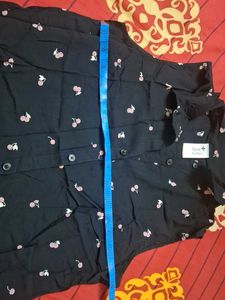 Sleeveless Shirt Top