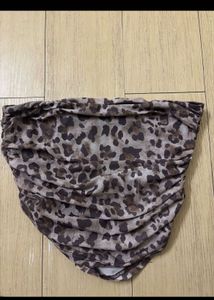 Urbanic Top With Tie