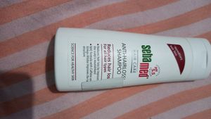 Seba med Hair Care  Anti-hairloss Shampoo Reduces Hair Loss For All Hair Types 200ml