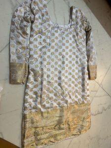 Elegant White &amp; Gold Suit Unused