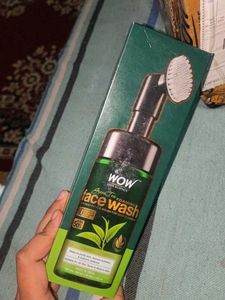 Wow Green Tea Foaming Face Wash