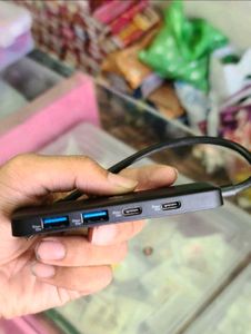 Spigen 4-in-1 USB Hub 3.2 Gen1 – Black
