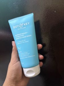 Dot &amp; Key Barrier Repair Face Wash