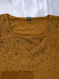 Kids Top - Size 26 Can Fit 3-5 years