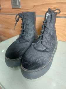 Give Away Boots Quality Top Notch