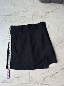 Black Skorts