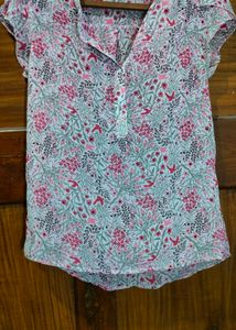 Beautiful Floral Print Top/Tunic