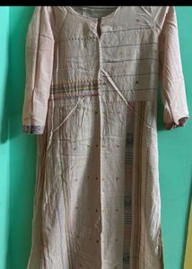 Elegant Kurta Set with Shawl