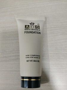 Foundation new Complexion One Step Make Up
