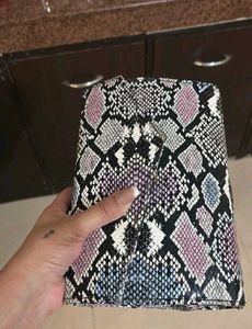 Chic Clutch