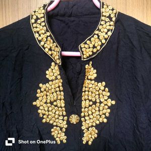 Elegant Embroidered Kurti