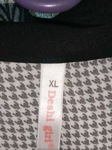 Women Regular Fit Printed Button Down Collar Shirt
