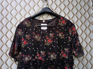 New With Tag Floral Aesthetic Top