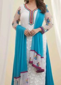 Floral Embroidered Salwar Kameez