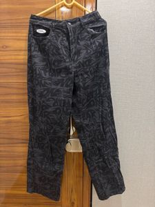 h&amp;m staright leg jeans (No fear collection)