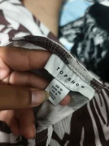 I. MESH CUTE DEEP NECK TOP