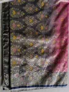 Bold Zaree Banarasi Saree