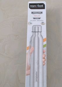 Steel Water Bottle //Nanobot Akua