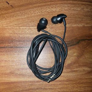 Boat Earphones