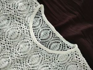 Lace Crop Top 🤍
