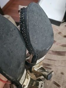 Heals On Sale