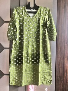 PRICE DROP Max Bandhni Print Shaded Kurti