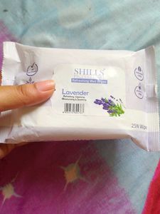 Hair Clip &amp; Wet Wipes