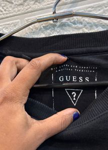 🇺🇸 Guess Imported Sweatshirt