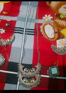 Silver Tone Jewelry Set