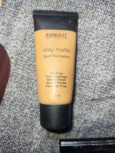 Insight Stay Mate Liquid Foundation
