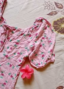 Cute Floral Top 🌸