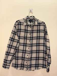 🔻H&M 🧍‍♂️ shirt