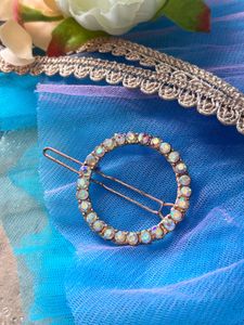 Sparkly Circle Hair Clip
