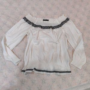 🤍 Boho Chic Peasant Top ! 🤍