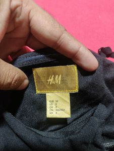 Black Party Peplum Top – H&amp;M – Size .M