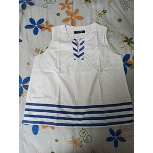 White  cotton top