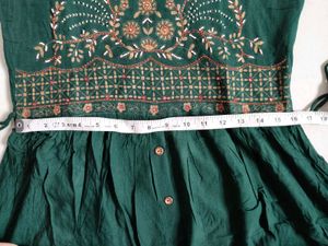 Green Kurti - Pent Pair
